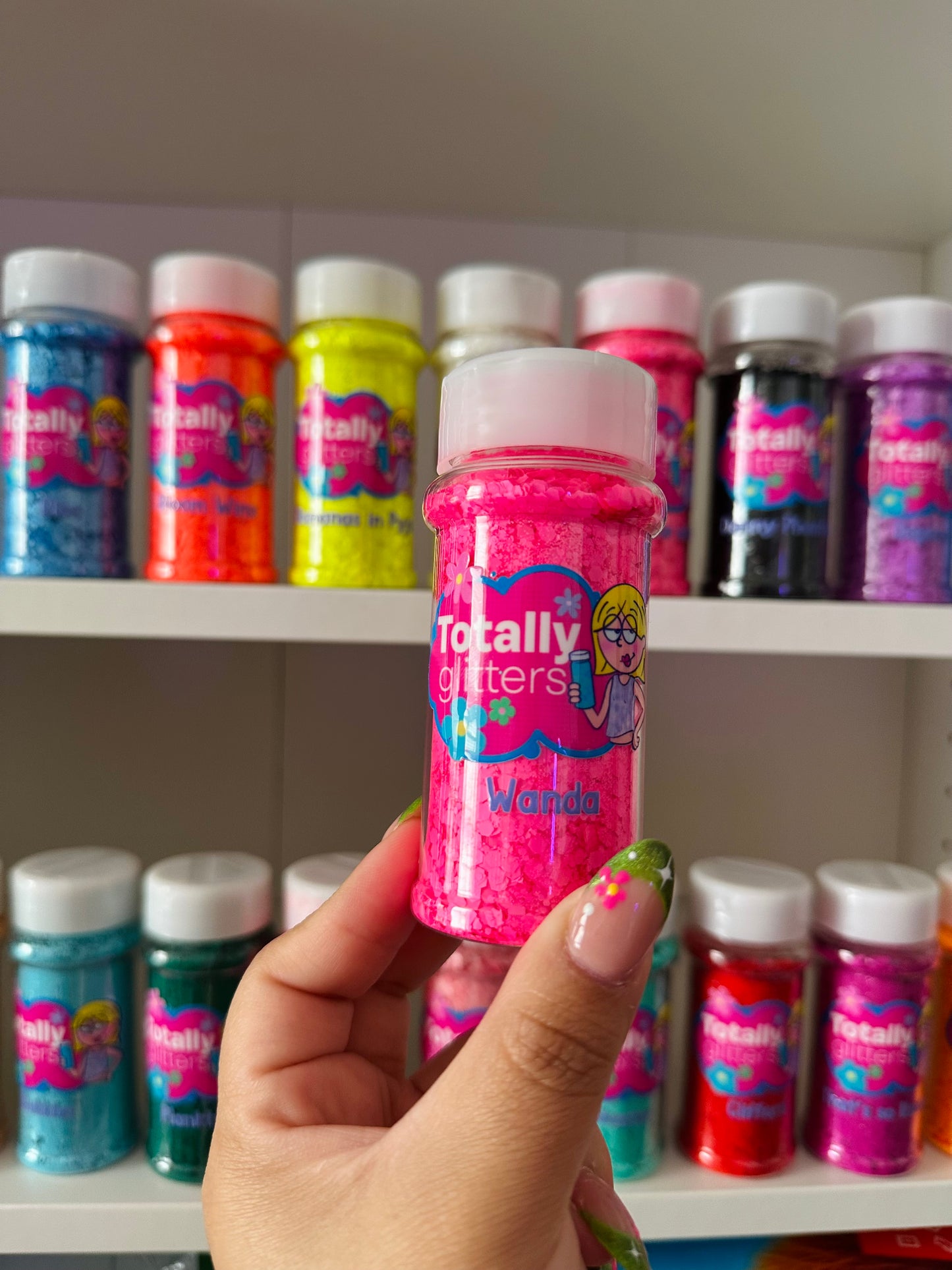 Wanda - 2oz Chunky Glitter